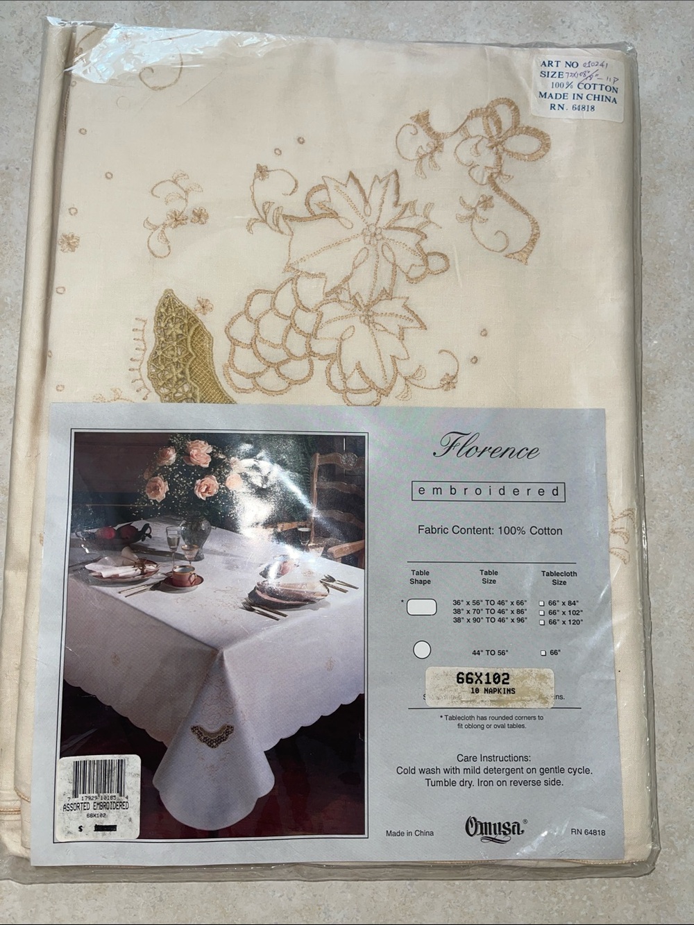 Florence embroidered 100% cotton 66x102 tablecloth with 10 napkins. Vintage.